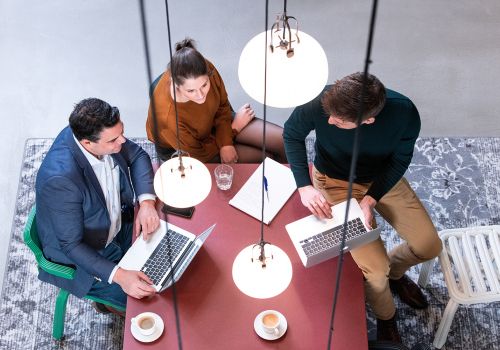 Hoe een HR-consultant met een externe blik teamdynamiek versterkt