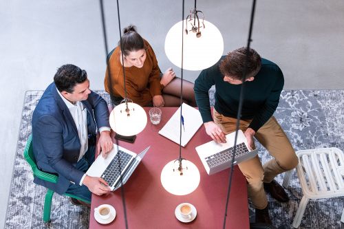 Hoe een HR-consultant met een externe blik teamdynamiek versterkt